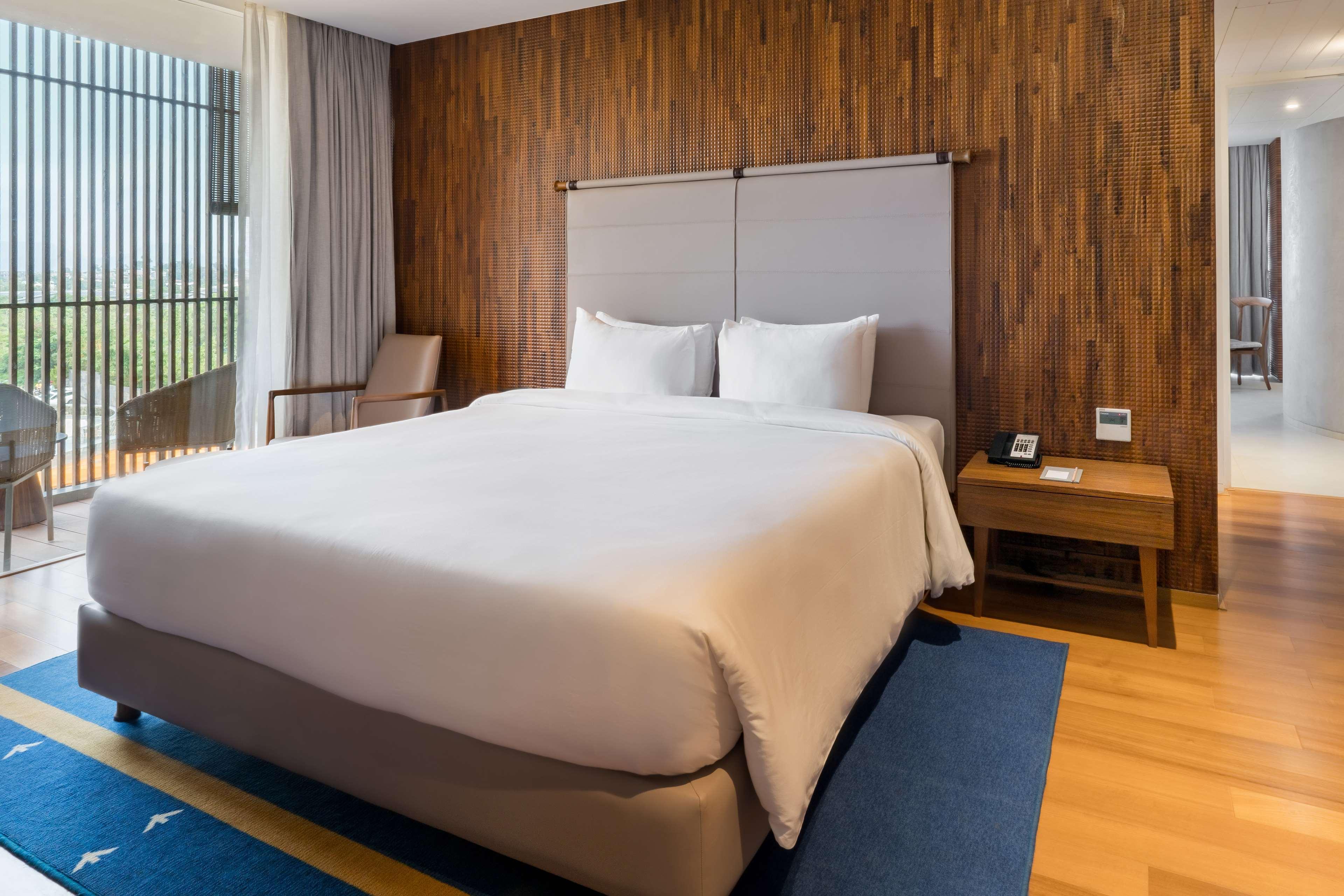 Radisson Resort And Spa Лонавала Экстерьер фото Deluxe Ocean View
