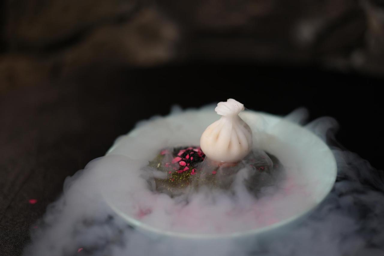 Radisson Resort And Spa Лонавала Экстерьер фото A molecular gastronomy dish